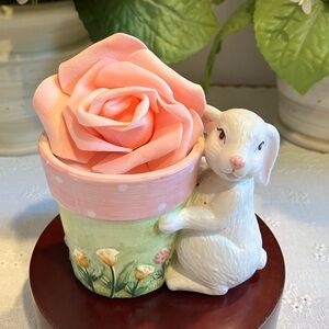 Yankee Candle White Bunny Ceramic Planter with Pink & Green Floral Accent.